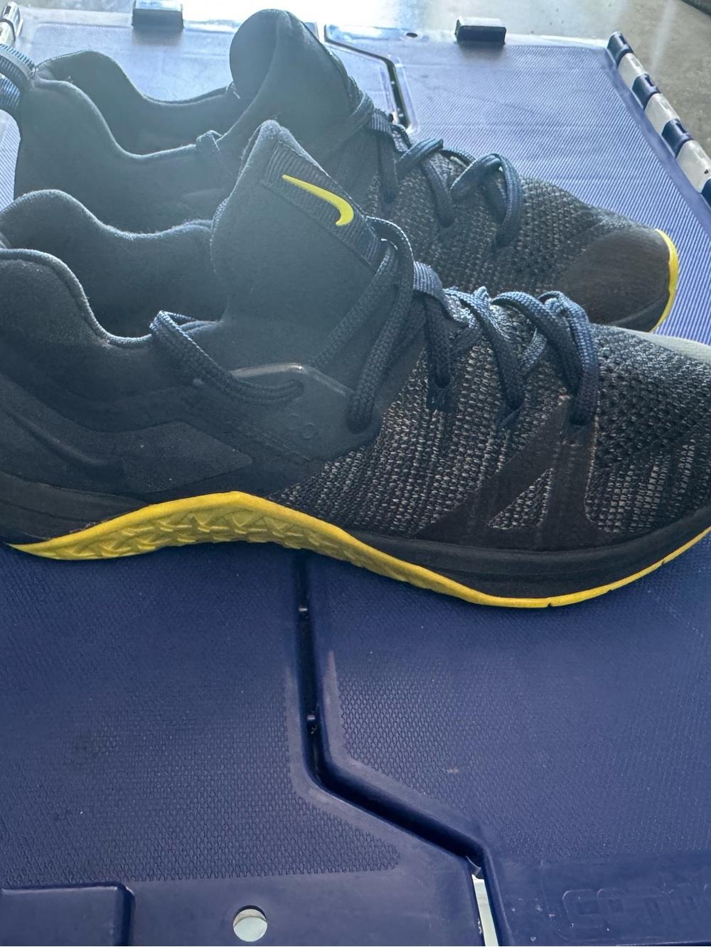 Nike Metcon Flyknit 3 Training Shoe Obsidian/Volt Sz 7.5 Mens